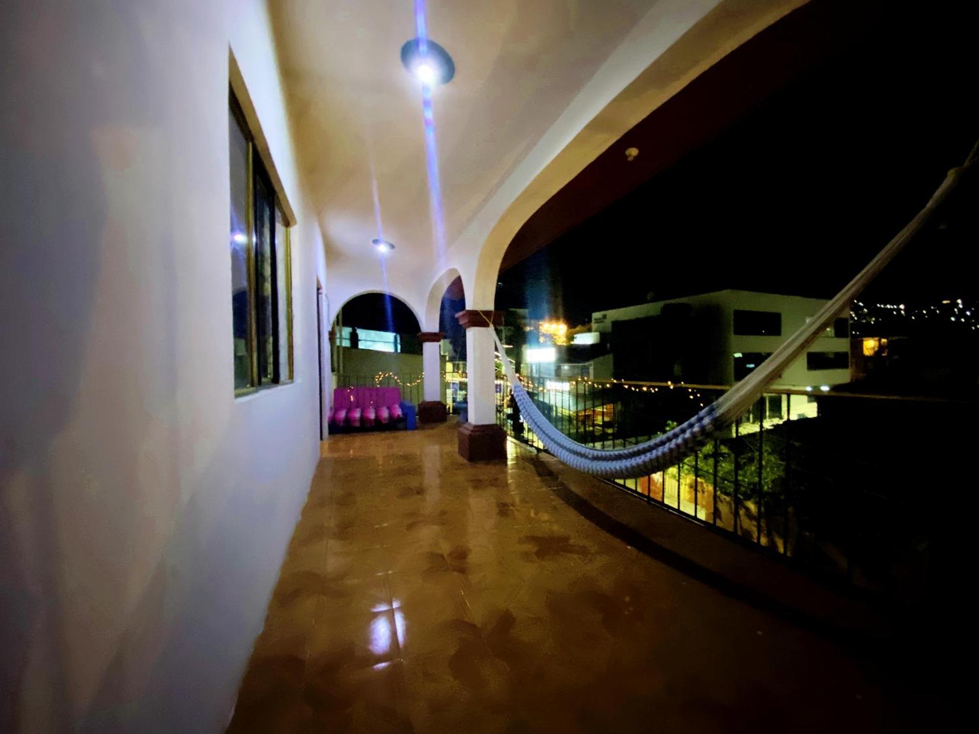 Hostel Casa El Mundo *