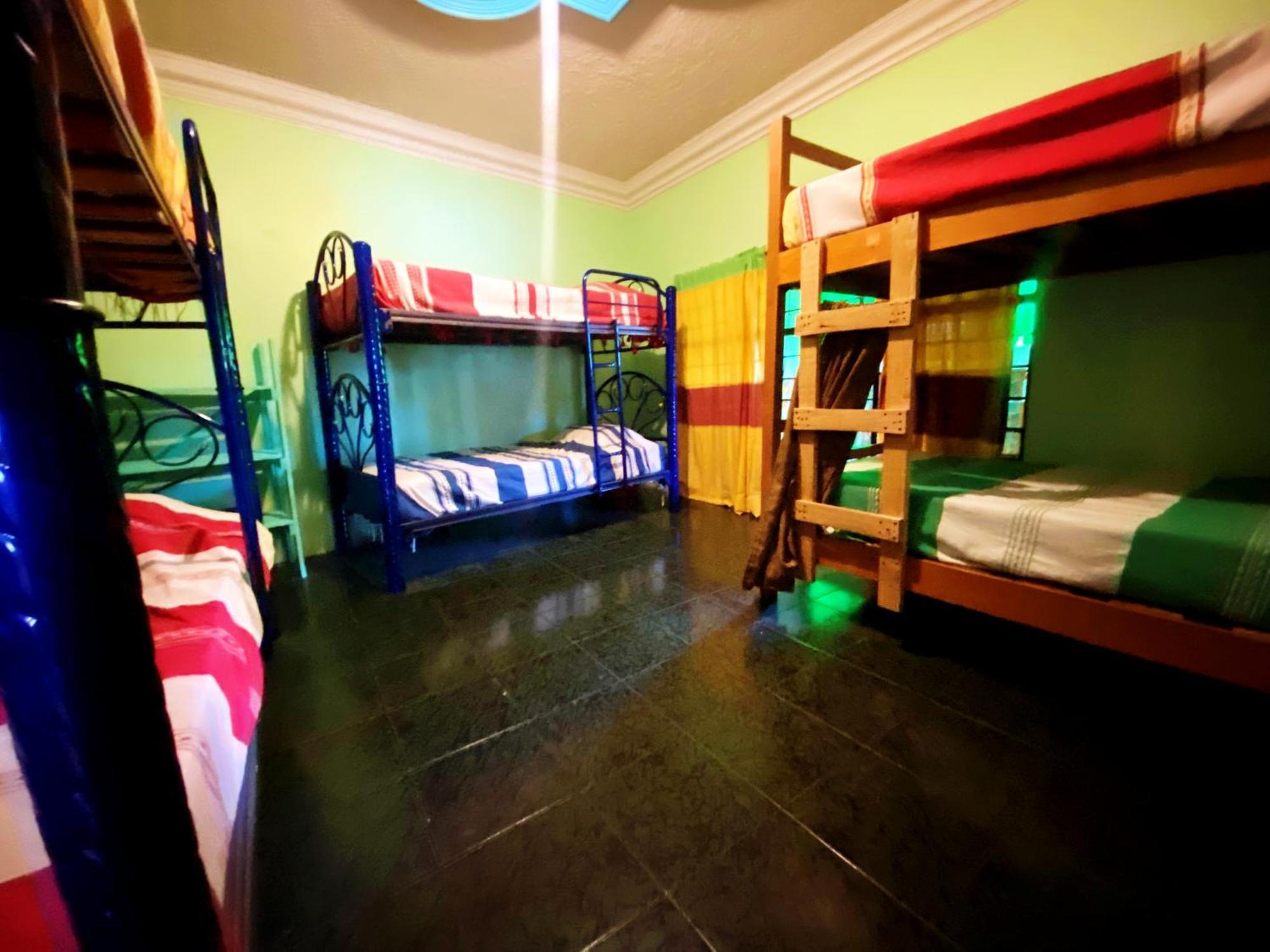 Casa El Mundo Hostel *